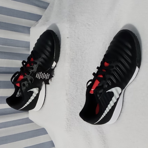 Nike Legend 7 Academy TF NWB Mens 6/ Womens 7.5 - Picture 2 of 9